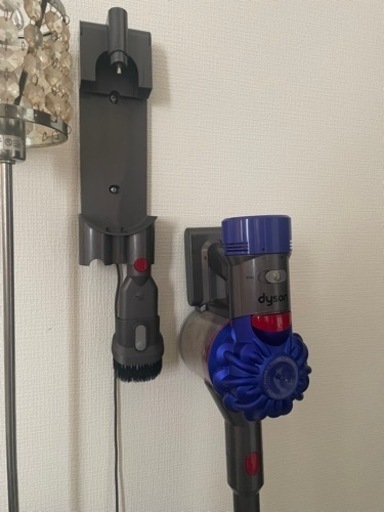 dyson ダイソン 掃除機  壁掛け○