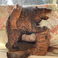 北海道ヒグマの木彫り
