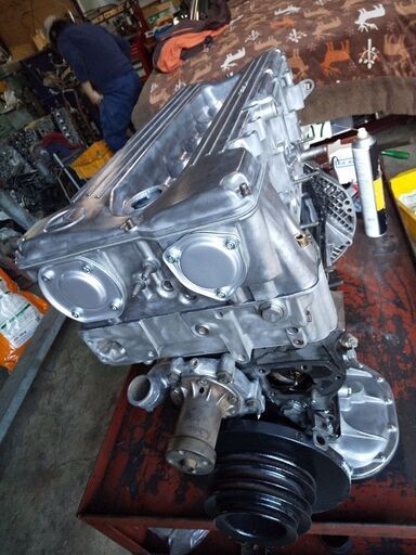 ベンツ123-126-107-116リビルトエンジンコンプリート販売