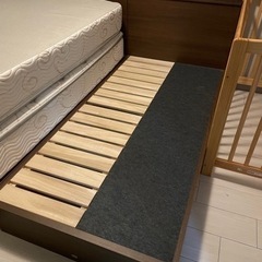 引取者決定済]ベッドフレーム