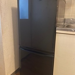 冷蔵庫（SJ-D14A-B）