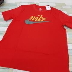 NIKE　メンズ　Tシャツ　赤色　ナイキ