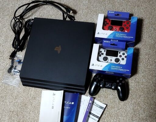 PS4pro-JetBlack CUH-7200B B01　1TBモデル　コントローラ予備含め3つ付き
