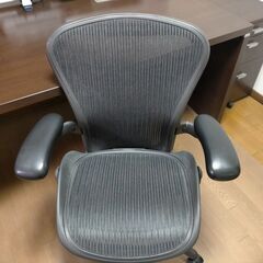 【ネット決済】ハーマンミラー　Herman Miller　アーロ...