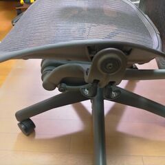 ハーマンミラー　Herman Miller　アーロンチェア　AERON　CHAIR　可動肘　ランバーサポート