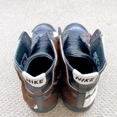 NIKE スニーカー　限定品