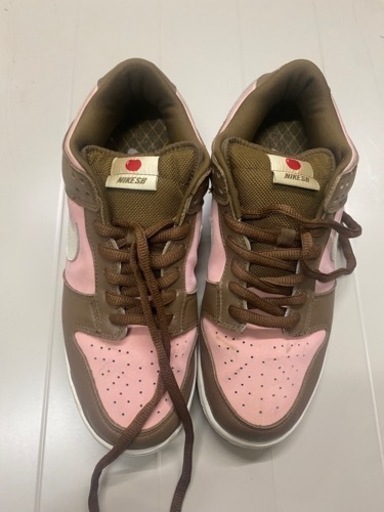 NIKEナイキチェリーステューシー