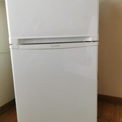 小型冷蔵庫ELSONIC EJ-R832W