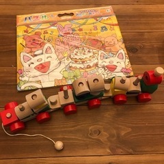 木製汽車のおもちゃ、のんたんパズル