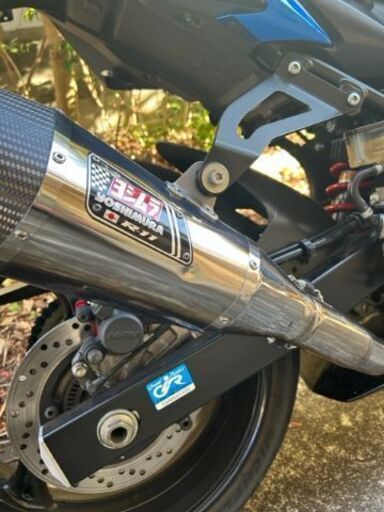 スズキ　GSR750