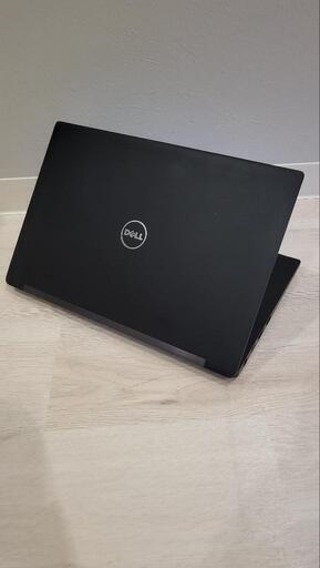 12インチ　dellのノートパソコン