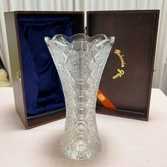ボヘミアガラスの花瓶