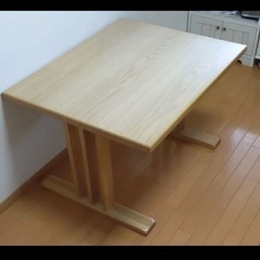 【ネット決済】ニトリ　2人掛けローダイニングテーブル