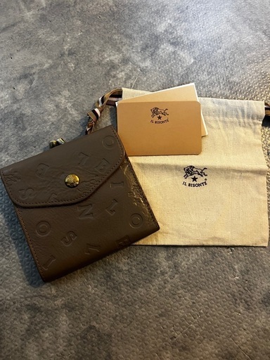 火曜日までイルビゾンテ 財布