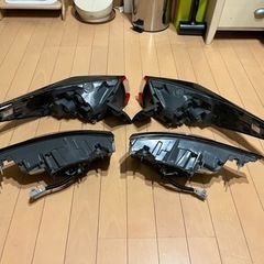 60ハリアー　後期　純正テールランプ