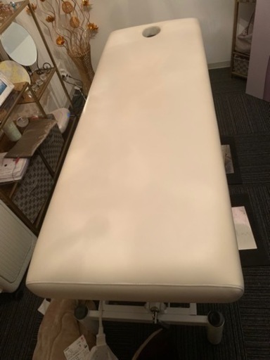 エステベッド（施術ベッド）
