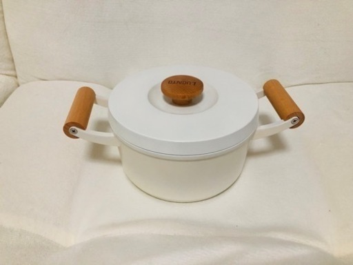 新品　　IH対応　20センチ　鍋　白