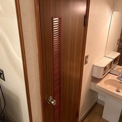 トイレ　木製ドア　１０２　取引予定