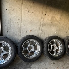 YOKOHAMA スタッドレス　285/50R20