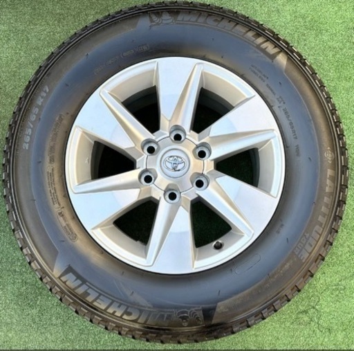 ほぼ新品！ハイラックス、プラド等純正アルミ付ホイール！！265/65/17