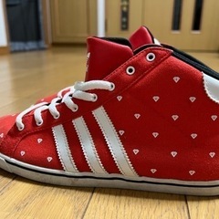 adidasスニーカー