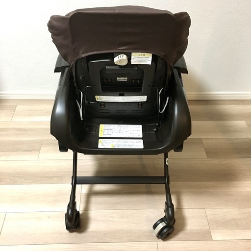 コンビ ネムリラ 4キャス オートスイング lotta 電動ハイローチェア  