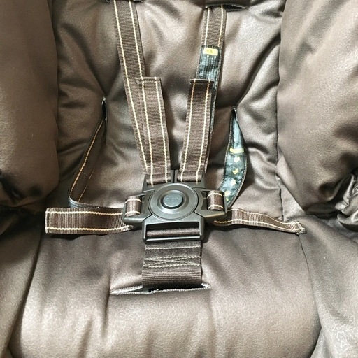 コンビ ネムリラ 4キャス オートスイング lotta 電動ハイローチェア  