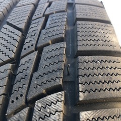 2022製造 80系ノア スタッドレスタイヤセット　205/60R16