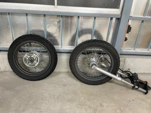 FTR223 ホイール　K180タイヤ付き　フロントサスペンション セット