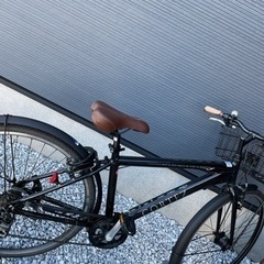 マットブラックのアデルのクロスバイク 新車同様 自転車屋が仕上げた中古車