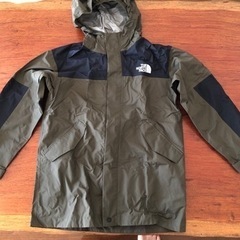 【中古】THE NORTH FACE  ブルゾン　130