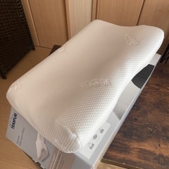 新品未使用】凹型立体フォルムのテンピュール枕/Lサイズ