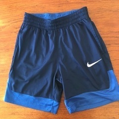 【中古】NIKE ハーフパンツ　S（140）