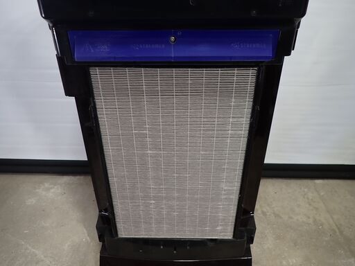 ダイキン うるるとさらら空気清浄機 ACZ70W-T DAIKIN 空気清浄機