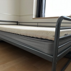 IKEA シングルベッドにマットレス付お譲りします