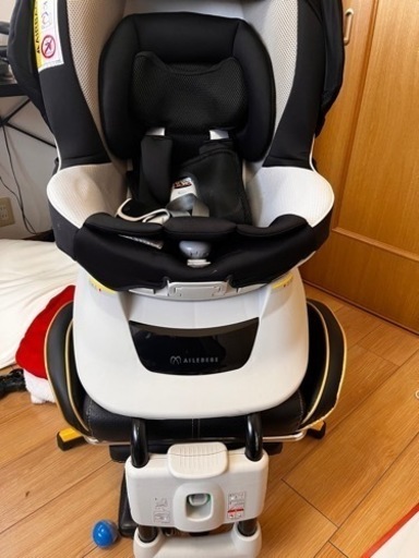【引き取り手決まりました】エールべべ クルットNT チャイルドシート