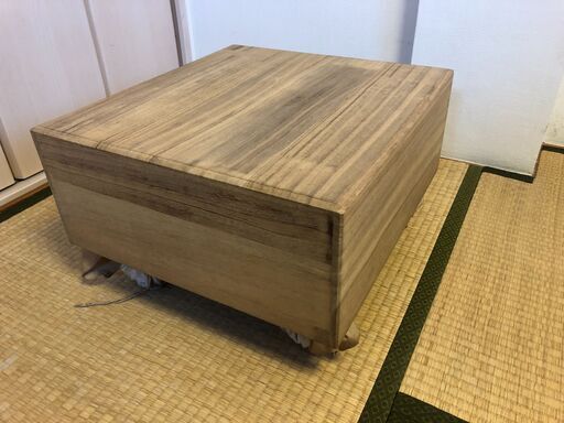 碁盤(桐箱入り、厚さ28cm)
