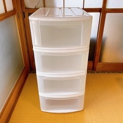 【無料0円】収納ケース　クリアケース　収納ボックス　4段