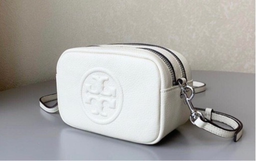 トリーバーチ TORY BURCH ショルダーバッグ レザー ペリーボンベ トリーバーチ TORY BURCH ショルダーバッグ レザー ペリーボンベ
