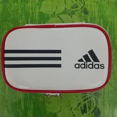 adidasポーチエナメルミニバック