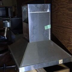 展示場用システムキッチン、食器洗機、天吊棚