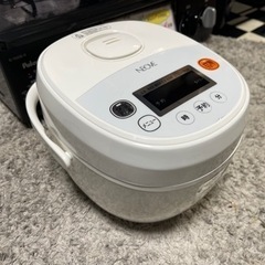 【リサイクルサービス八光】2021年製　NEOVE 炊飯器 3合...