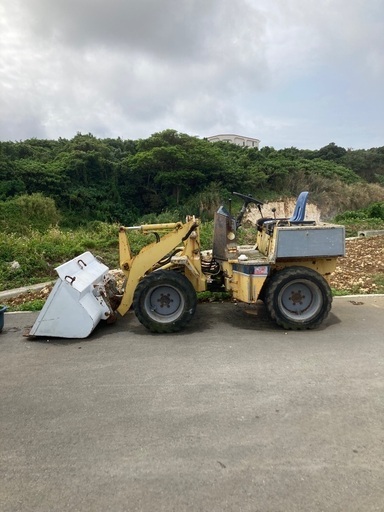 掛け軸 岡田典正 白蛇 絹本 希少 軸装 茶道具 掛軸 美品 です。 掛け軸 岡田典正 白蛇 絹本 希少 軸装 茶道具 掛軸 美品 です。