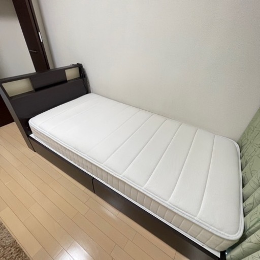 ◆ ニトリ 木製シングルベッド 引き出し＆コンセント２口 ◆