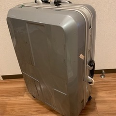 innovatorスーツケース（90L）鍵付き