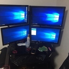 ディスプレイ×4、PCアーム