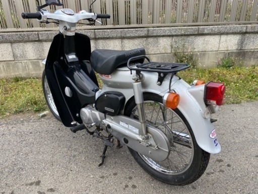 ☆スーパーカブ.ストリート50☆希少グレード^_^プラグ・グリップ・オイルなど新品交換で快調です☆50cc原付オートバイ☆ ☆スーパーカブ.ストリート50☆希少グレード^_^プラグ・グリップ