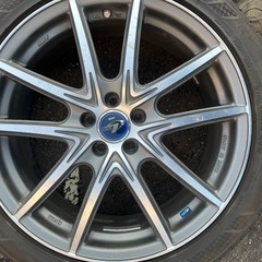 PCD100 5穴　18インチ　レガシィに履いてました