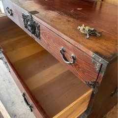 鍵付きアンティーク箪笥｜昭和レトロ