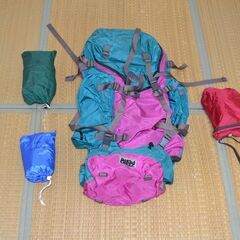 60Lザックと登山用品